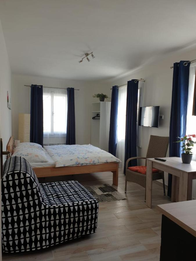 Penzion Sklář Nový Bor Exterior foto