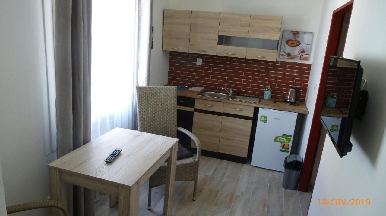 Penzion Sklář Nový Bor Exterior foto